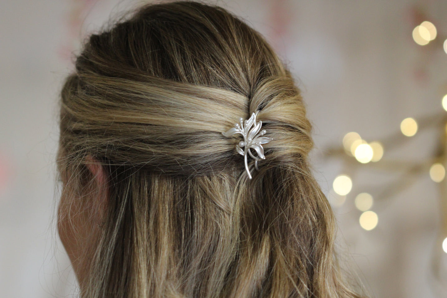 Pearls Bouquet Hair Prong