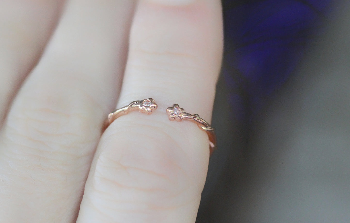 Entwined Floral Branch Ring / size 6