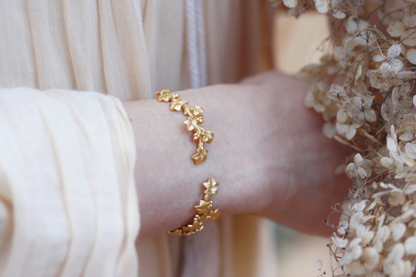 Wild Ivy Leaves Bracelet