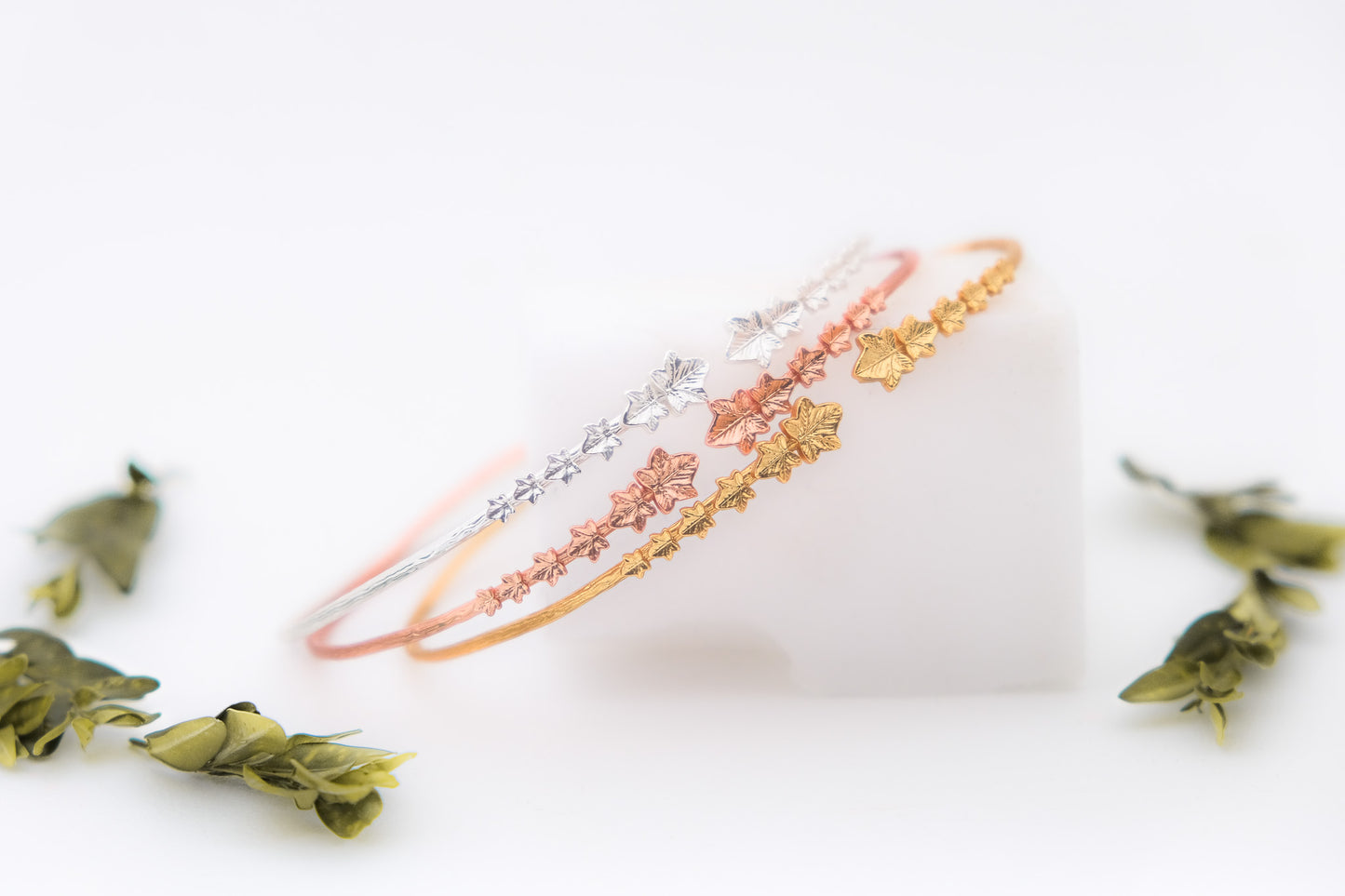 Ivy Leaves Choker