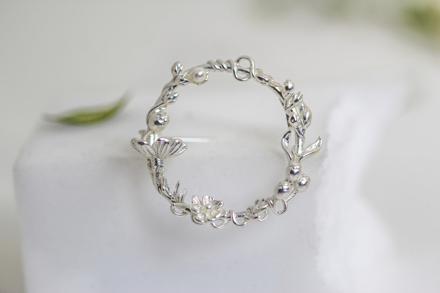 Preorder * Circle of Eden Barrette