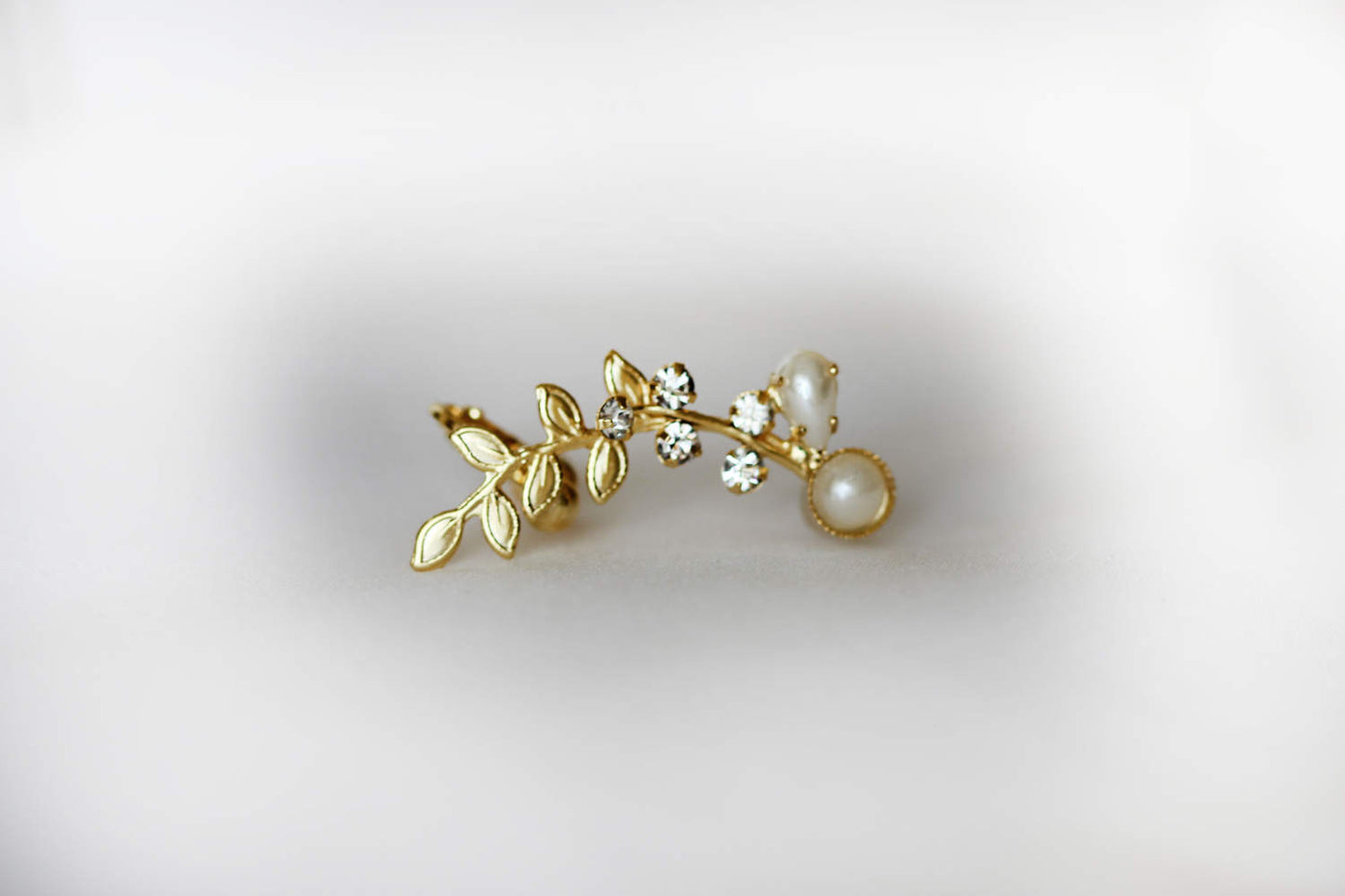 Preorder* Lisa Crystal twigs Ear Cuff