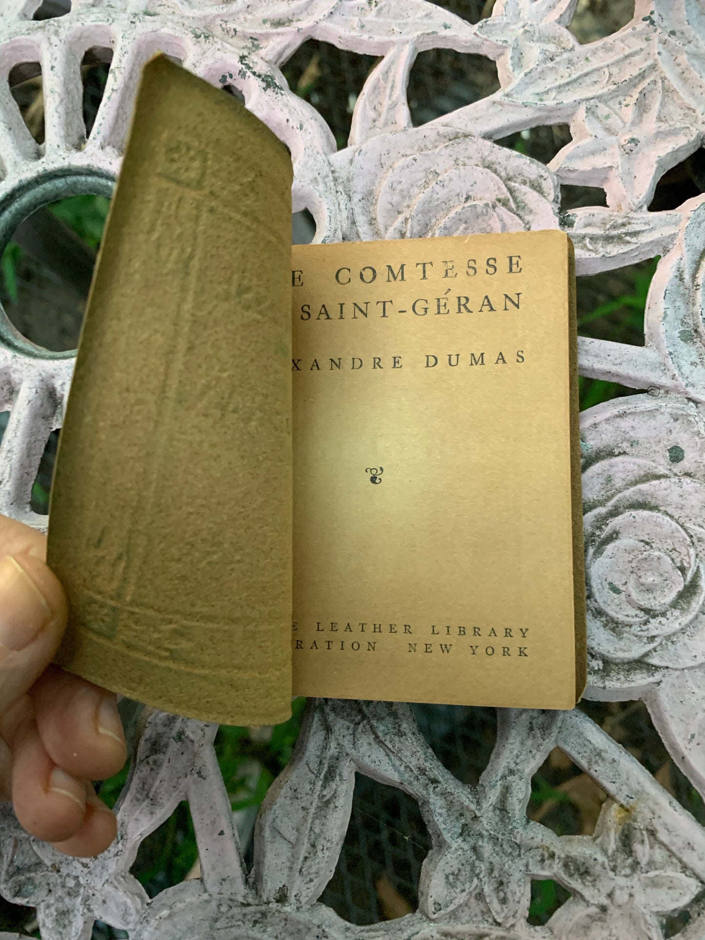 Antique Miniature Comtesse De ST. Geran by Dumas Leather Bound