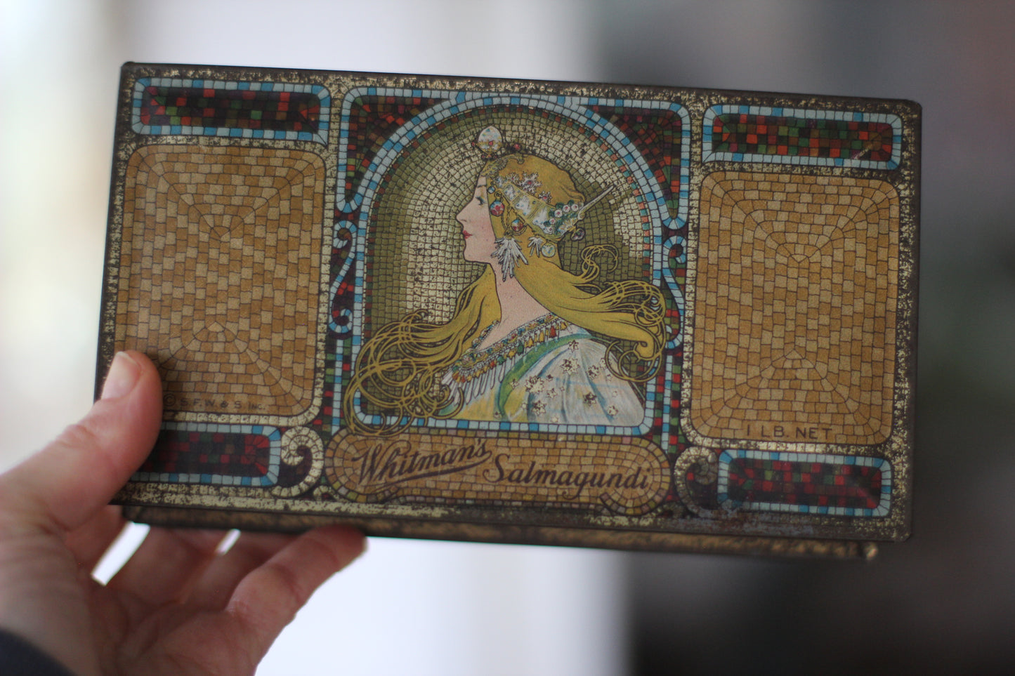 Vintage Whitmans’s Salmagundi Tin Box