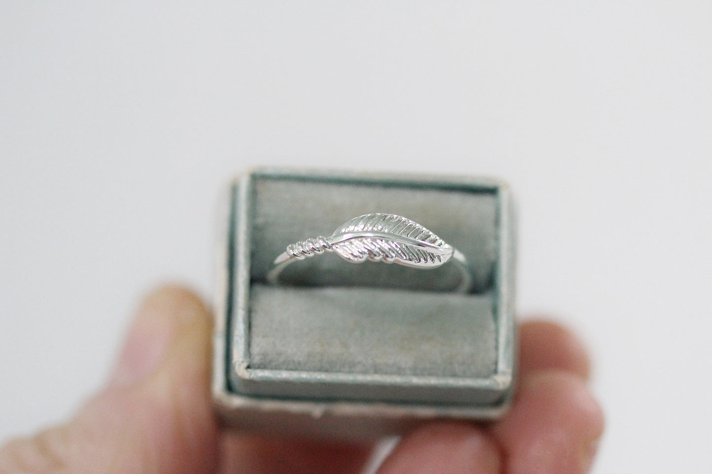 Bohemian Feather Ring with Crystals / Turquoise