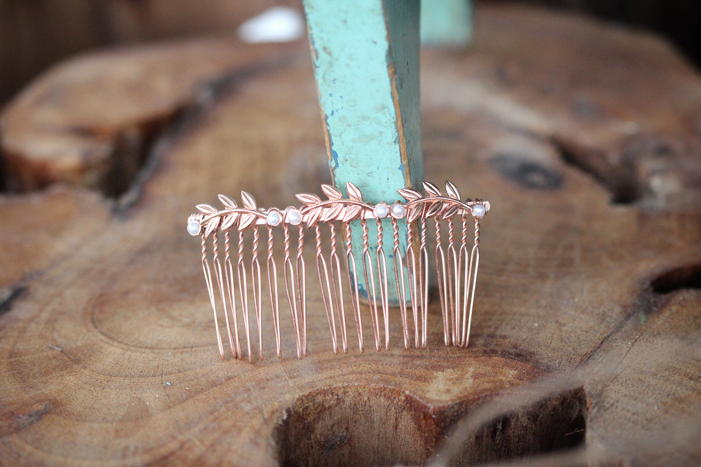 Stems & Pearls Hair Comb