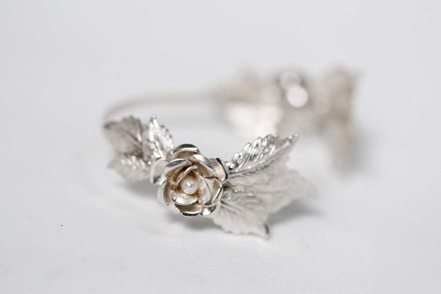 Astrid Leaves Bracelet