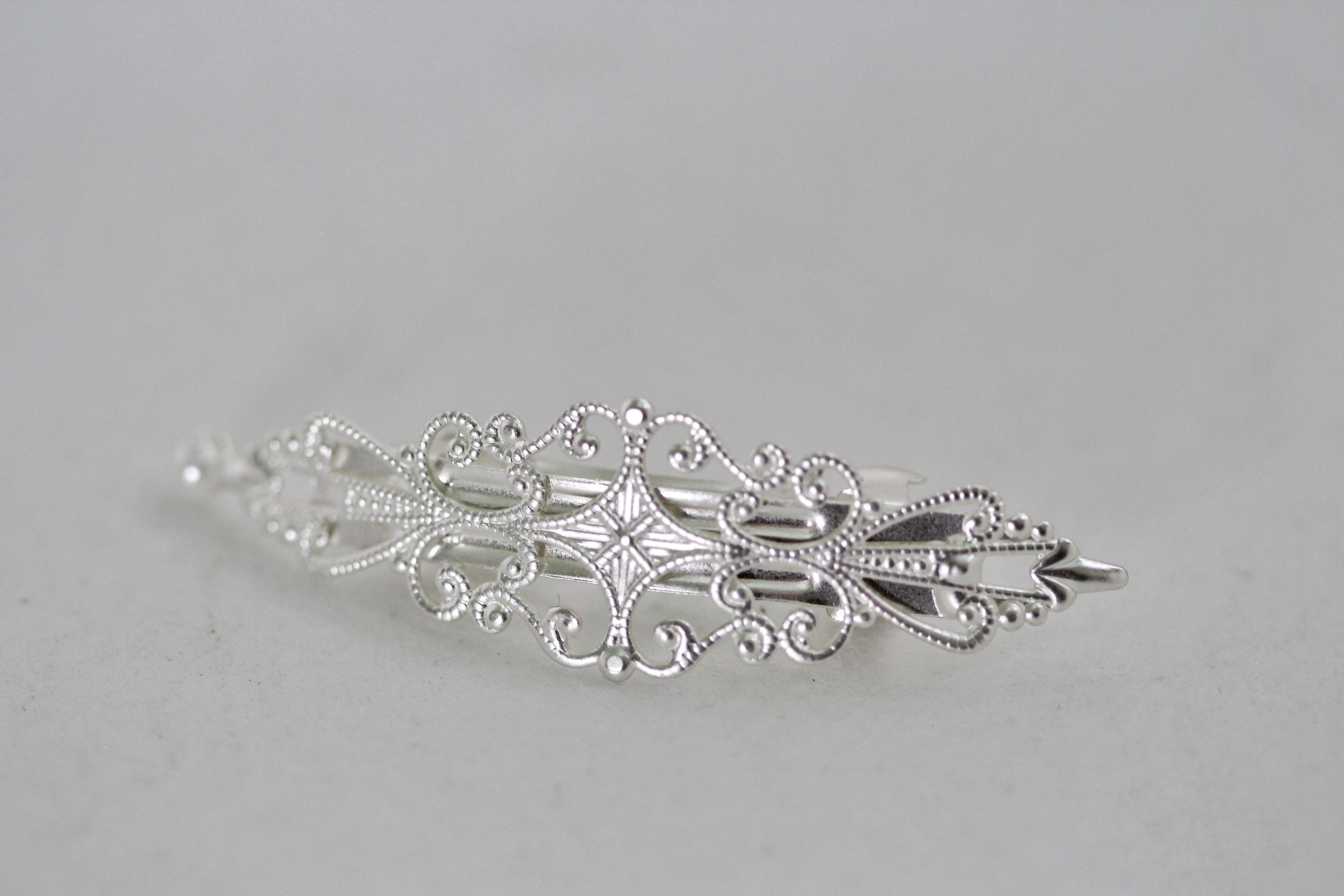 Small Lace Marquise Clip