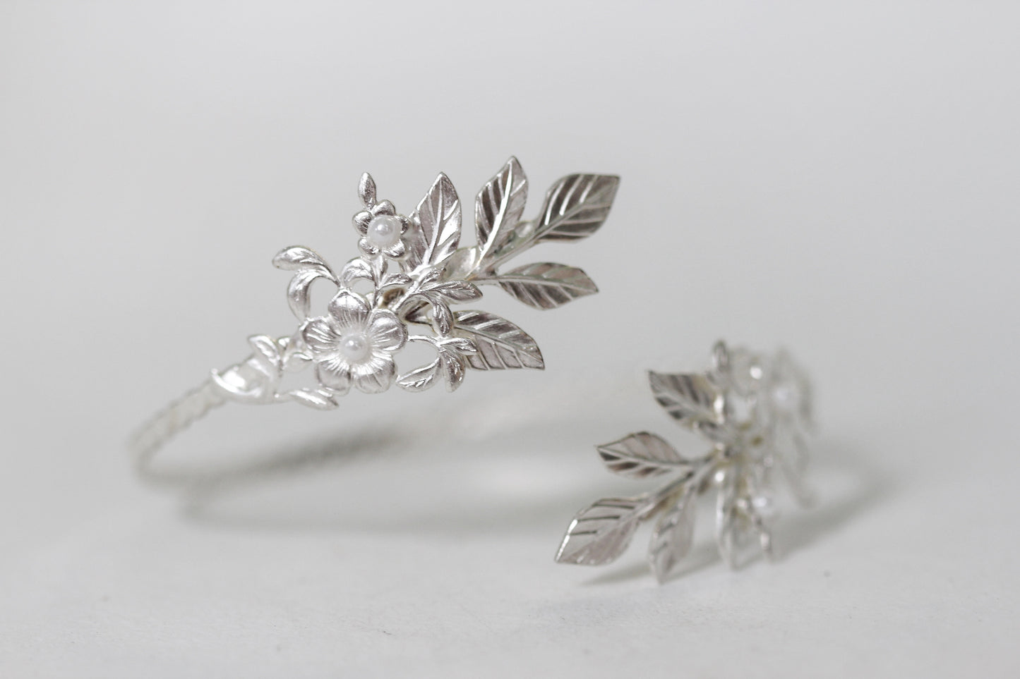 Hera Arm Bracelet