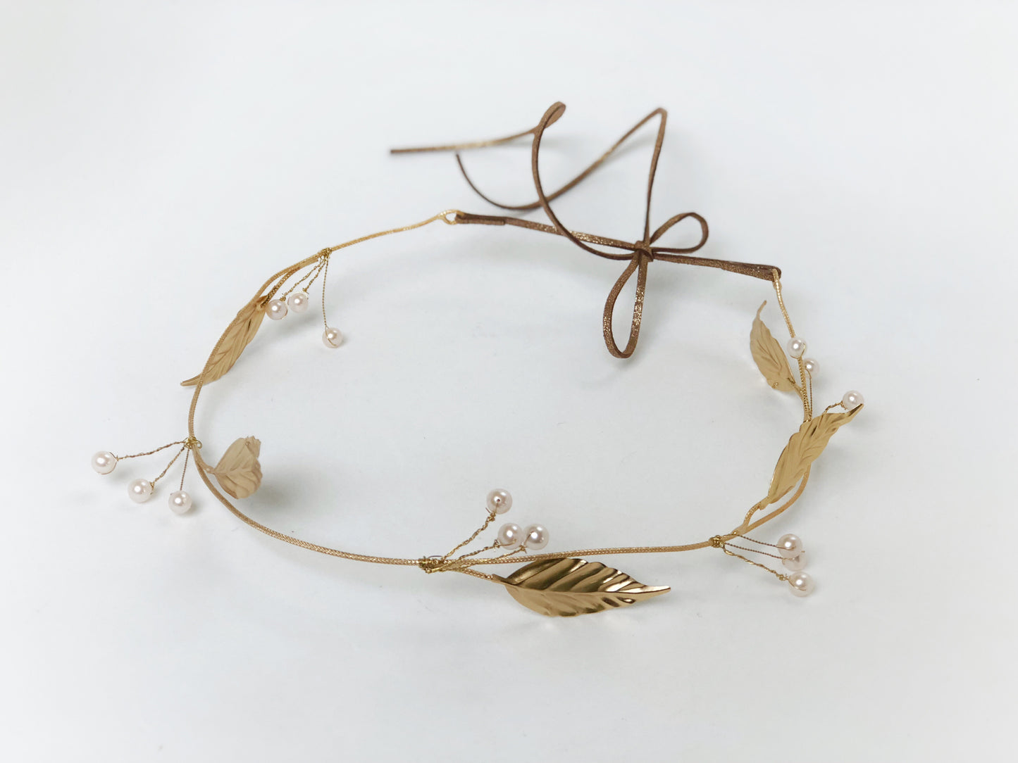 Nymph Pearls Leaves Wired Hair Vine