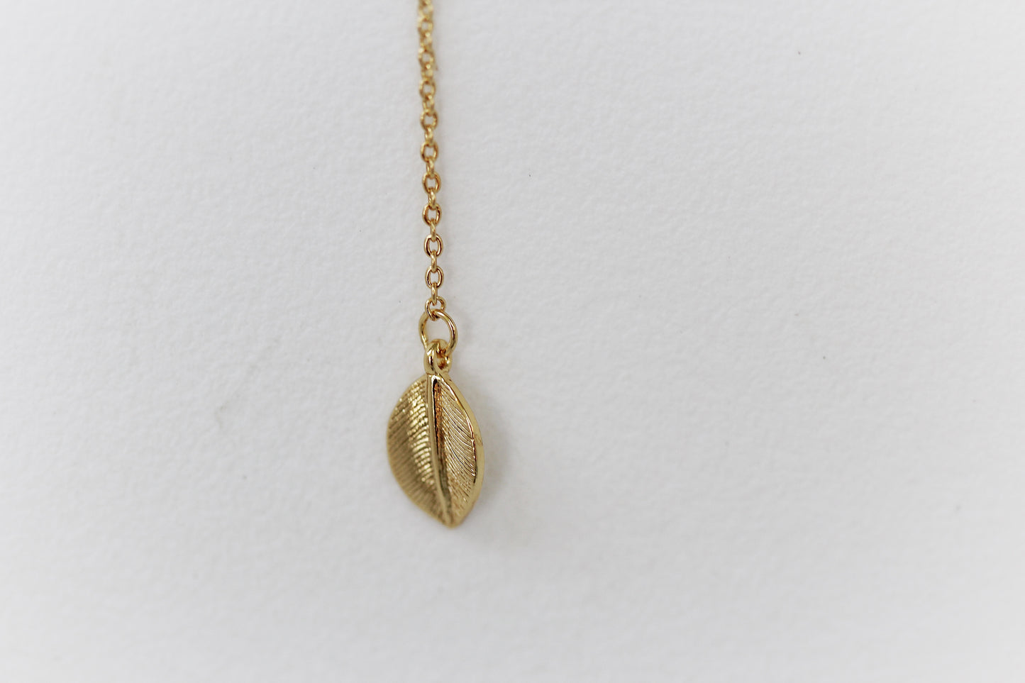 Cluster Leaves Drop Lariat Necklace