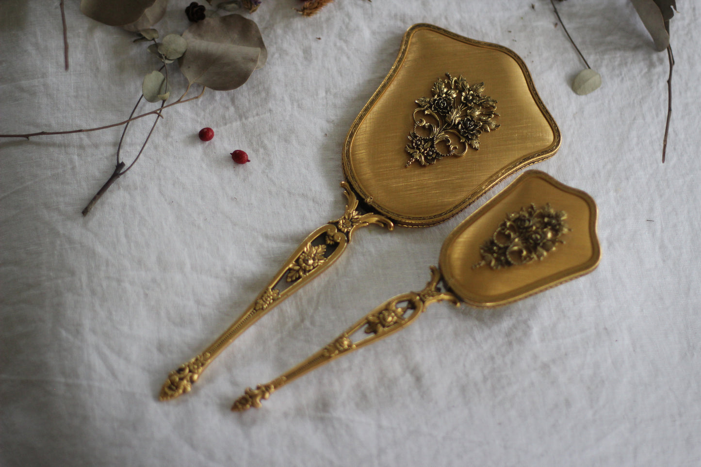 Antique Bronze Floral Vanity Set