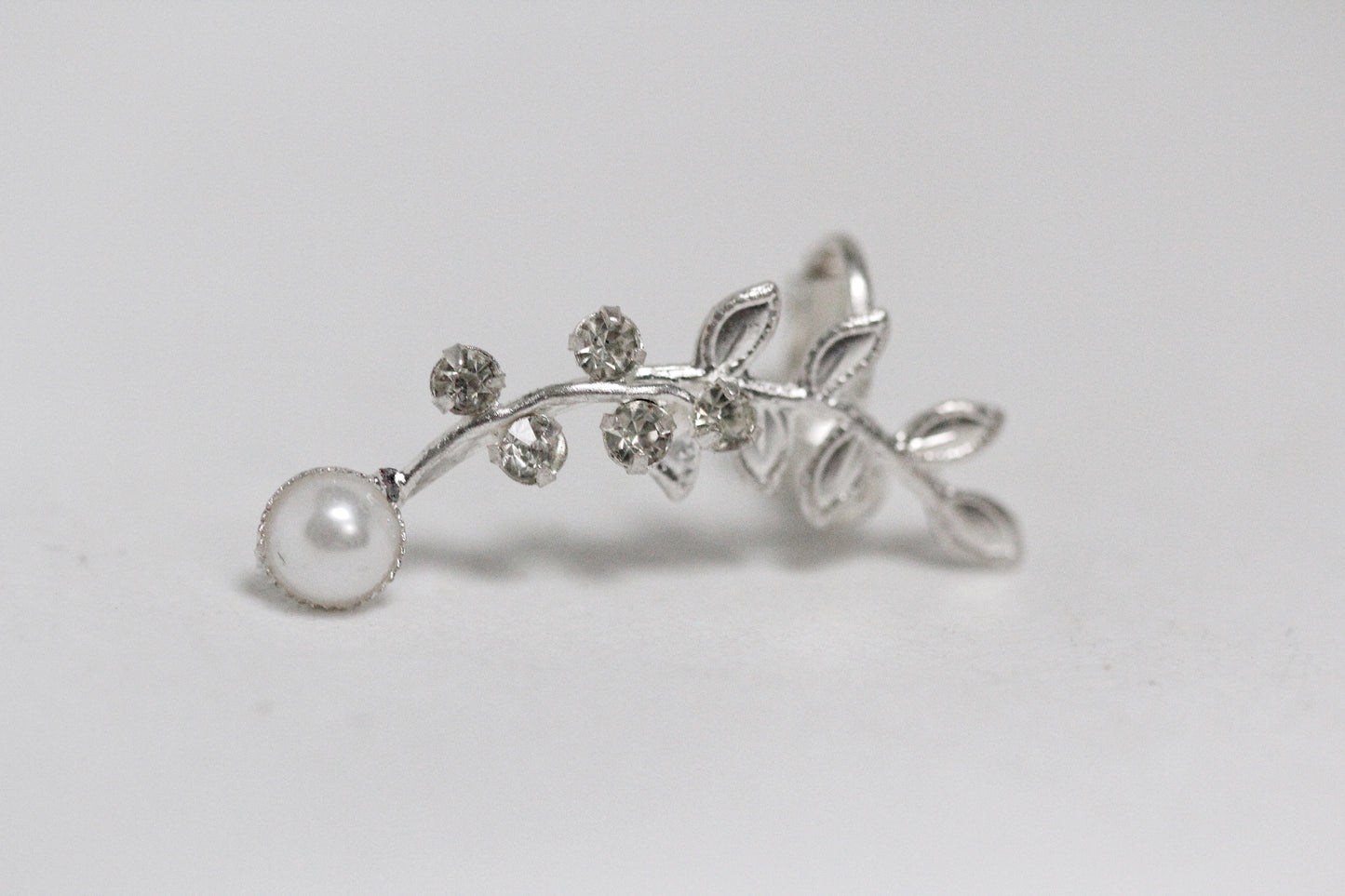 Preorder* Lisa Crystal twigs Ear Cuff