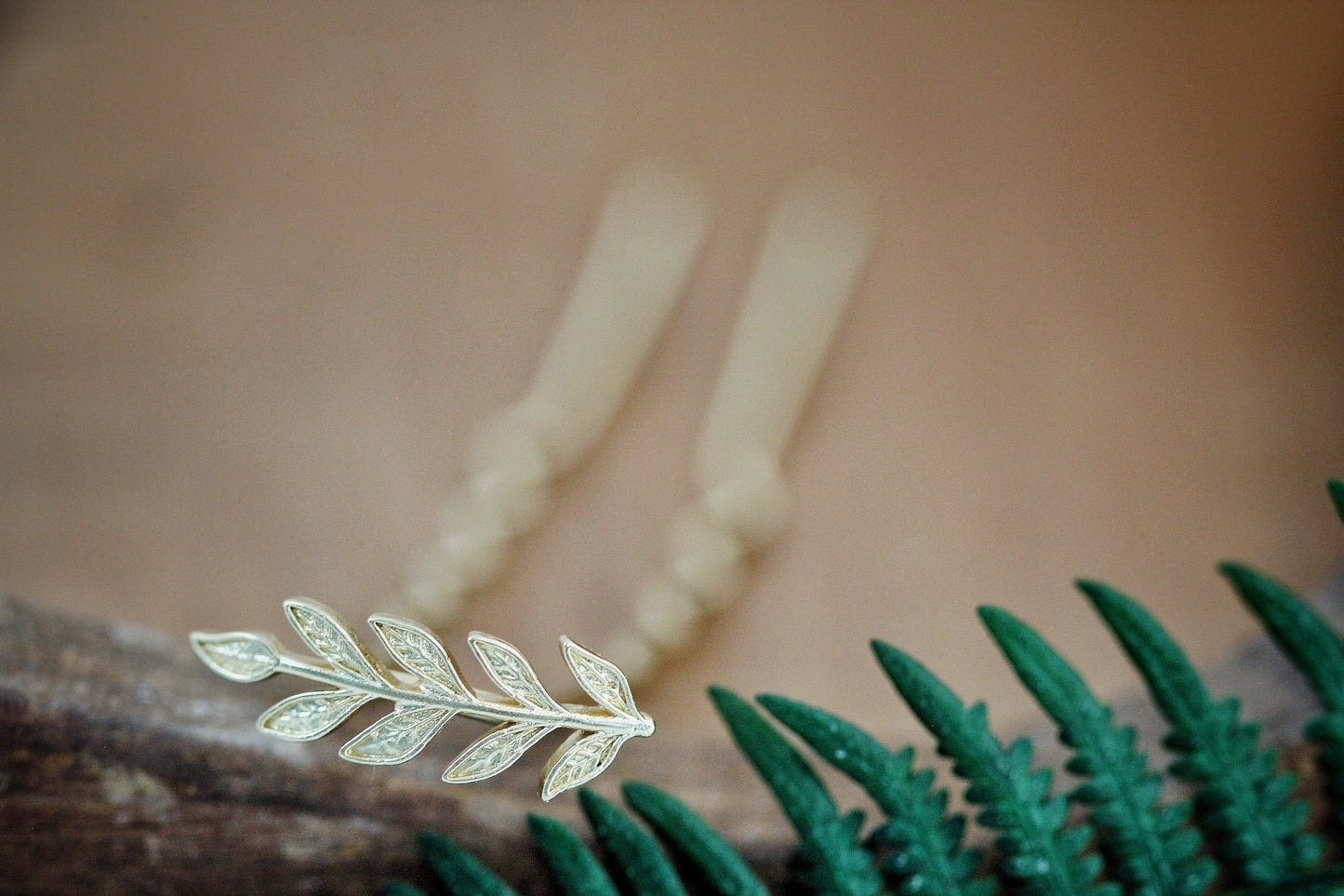 Pre-Order * Small Leaf Twig Hair Prong