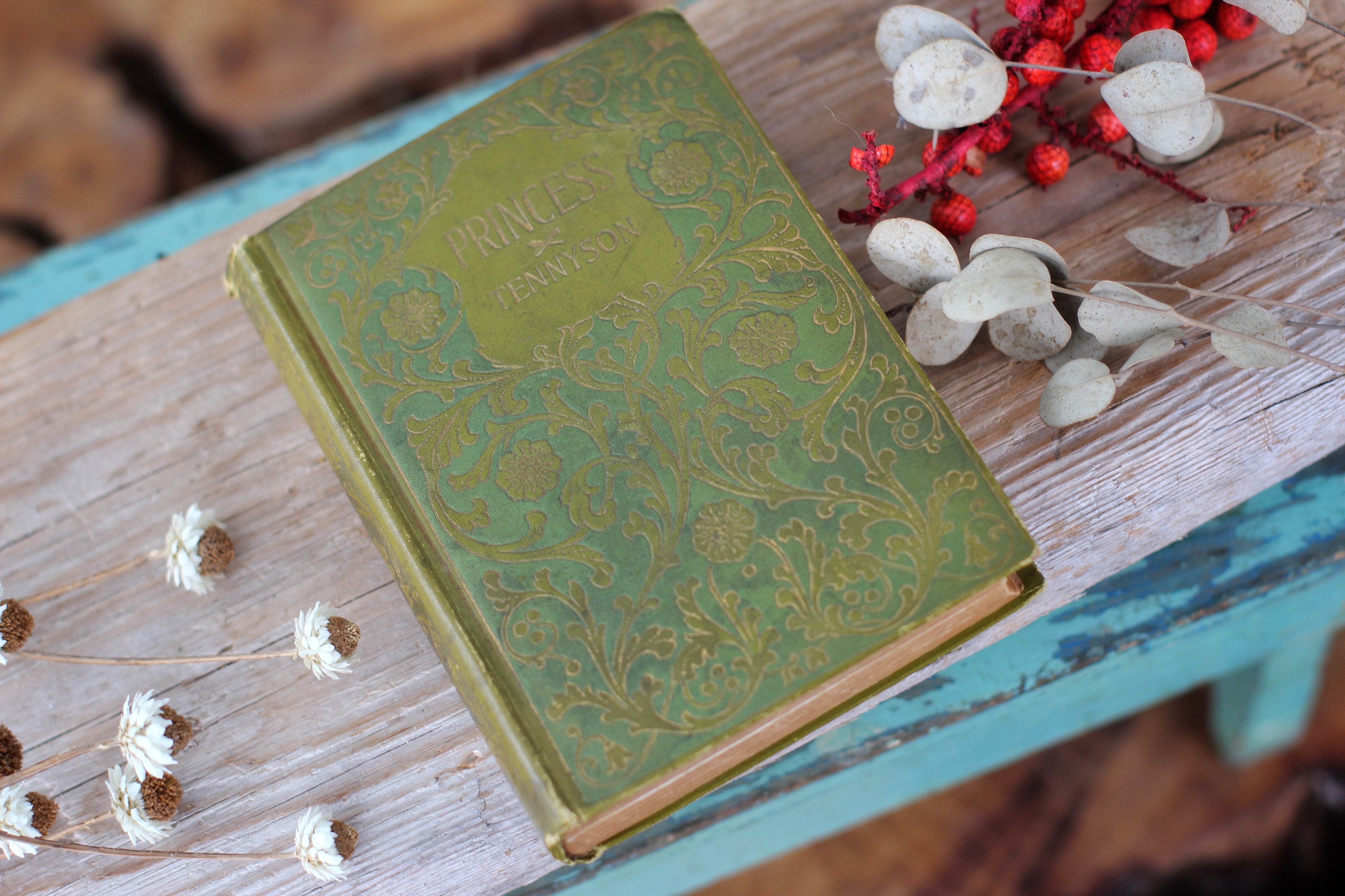 Antique Book The Princess / Tennyson Hardback.