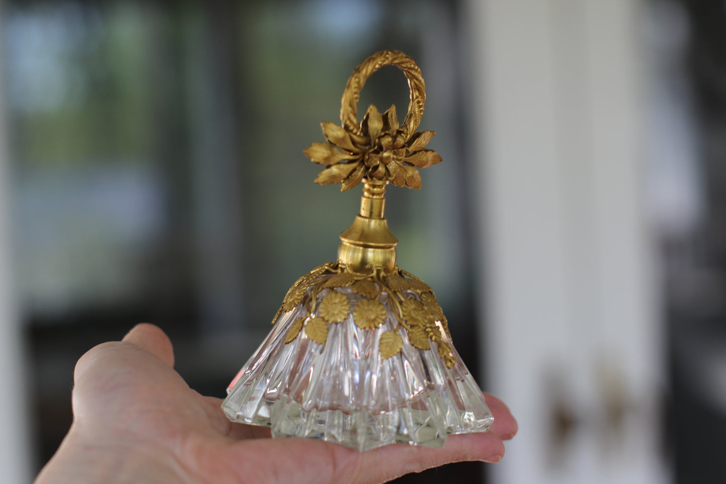 Antique Rare Floral Leaf Collar Perfume Bottle