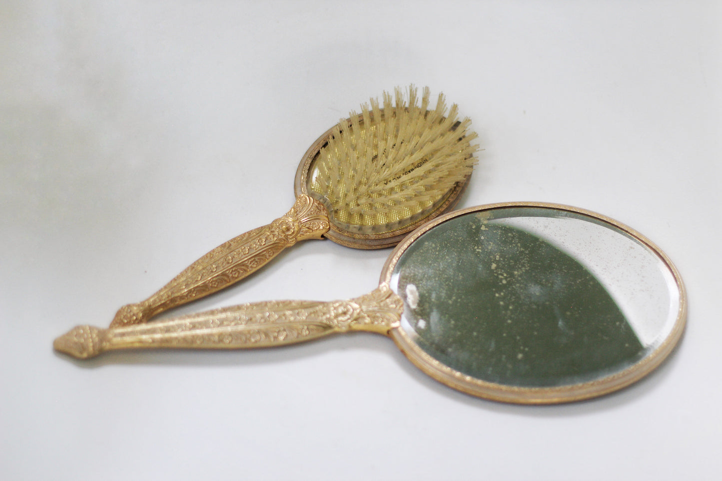 Antique Roses Vanity Set