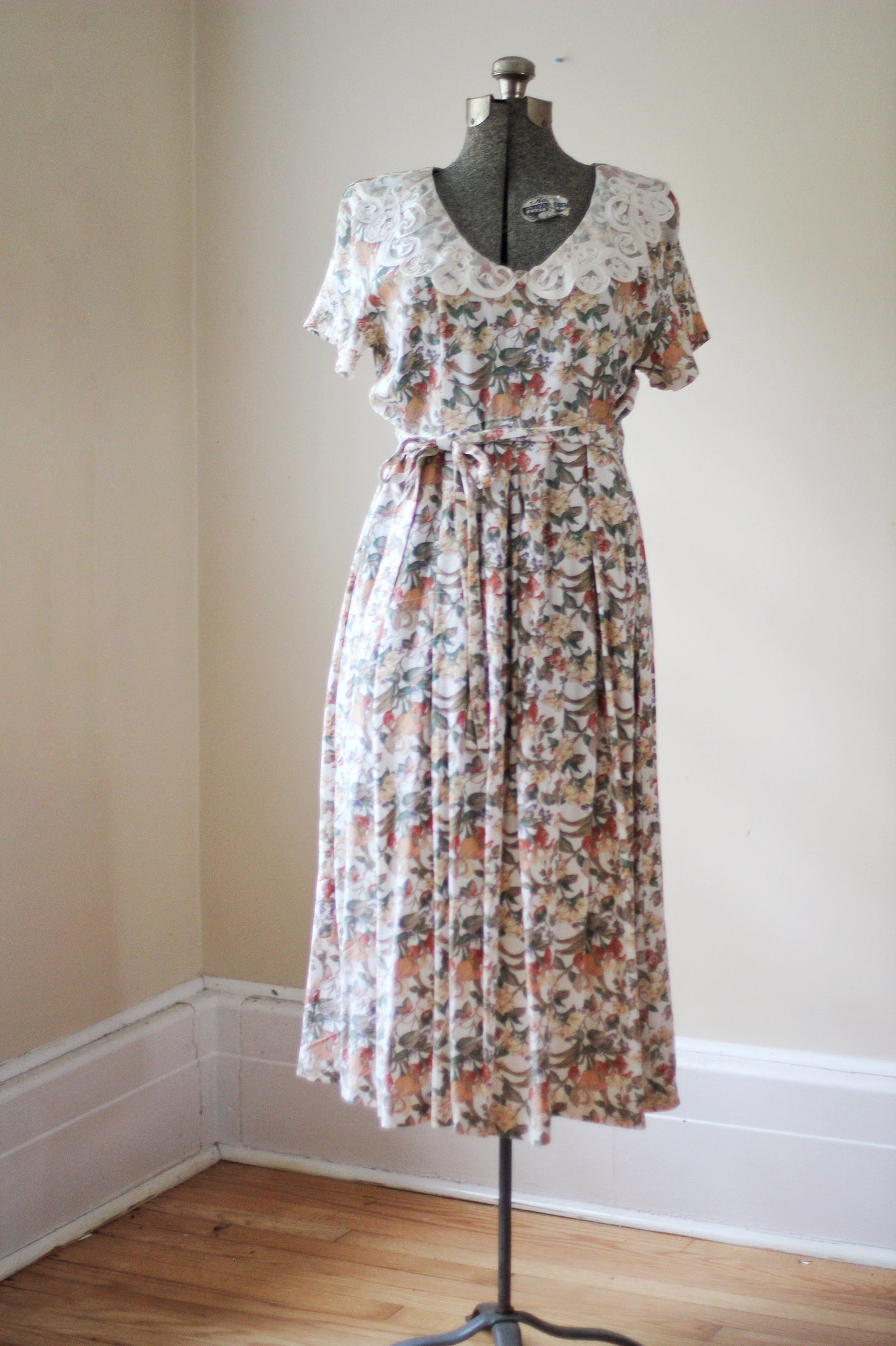 Vintage Floral Expo Dress