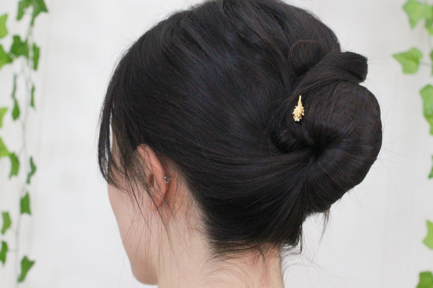 Baby Spiky Conch Seashell Hair Pin