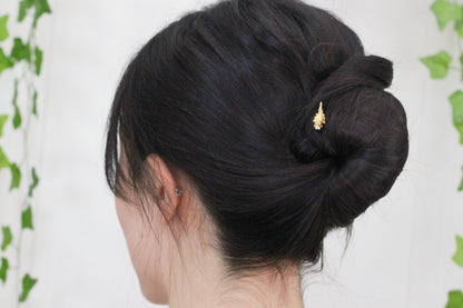 Baby Spiky Conch Seashell Hair Pin