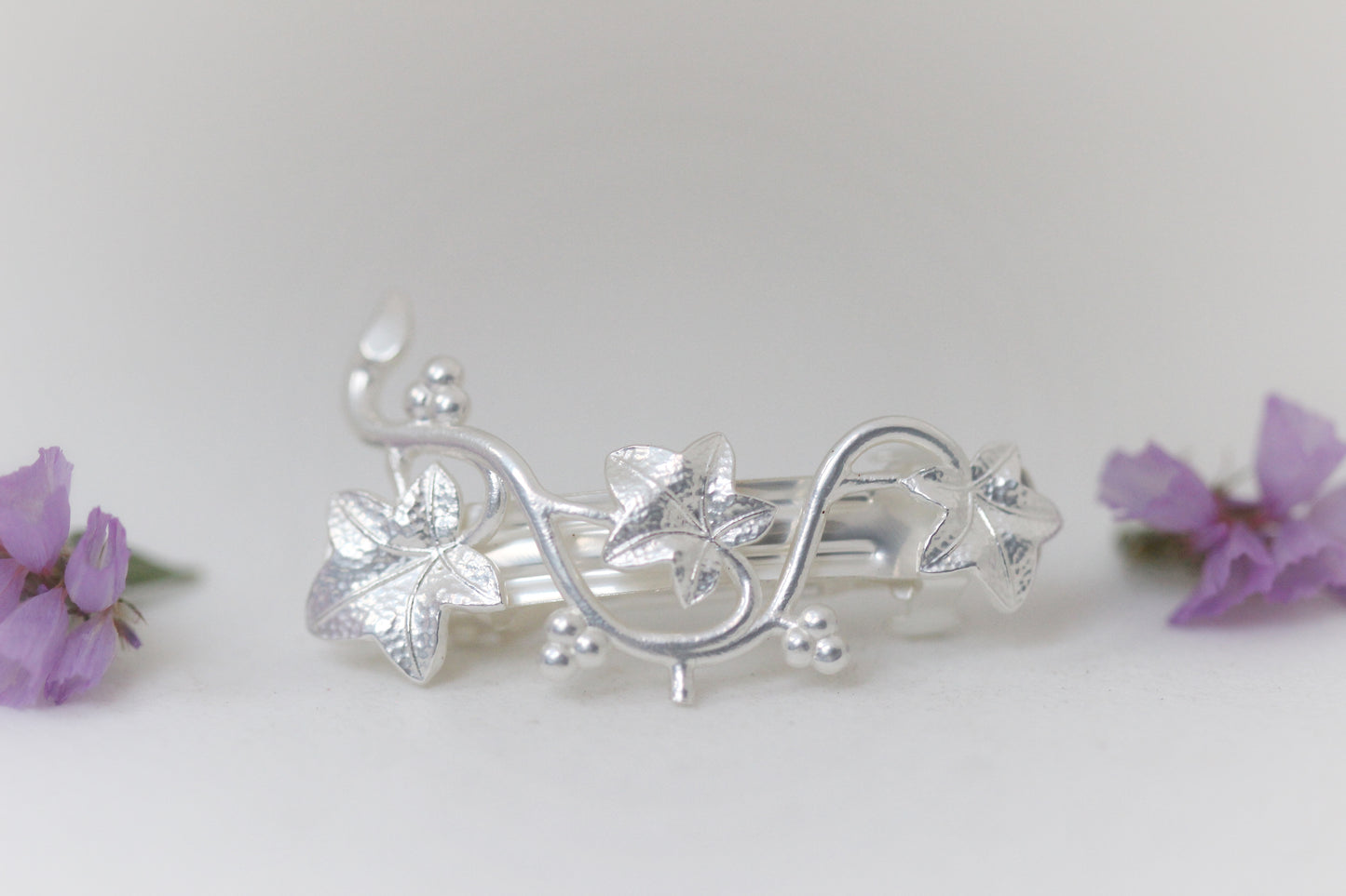 Wild Ivy Leaves Barrette