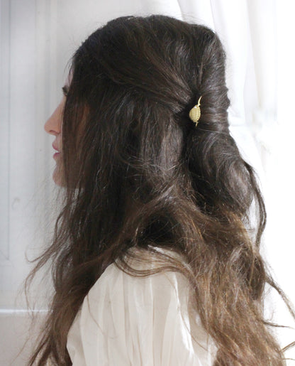 Clam Seashell Hair Pin