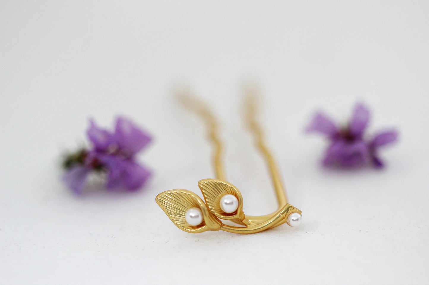 Mini Calla Lily Hair Prong