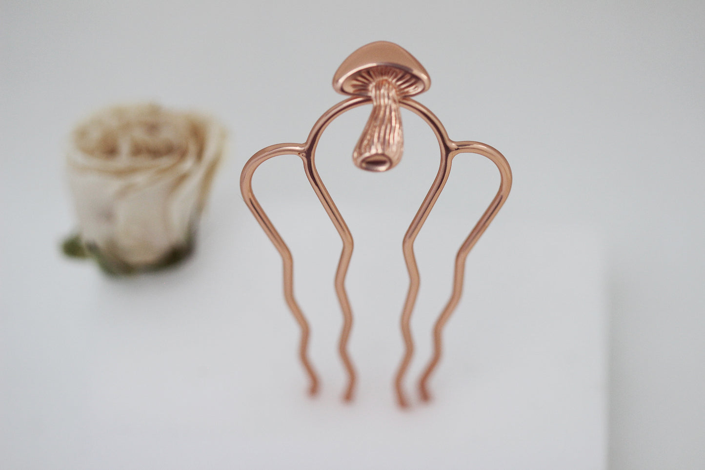 Mushroom Hair Prong