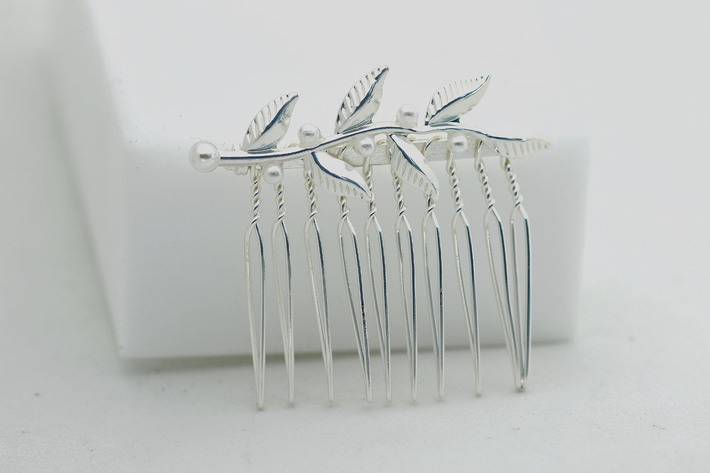 Mini Twigs & Pearls Hair Comb