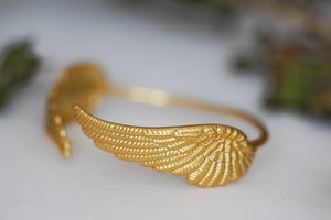 Preorder * Medium Angel Wings Ring