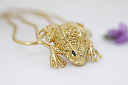 Fortunate Frog Hair Pin