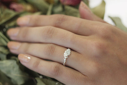 Entwined Floral Branch Ring / size 6