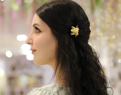 Fortunate Frog Hair Pin