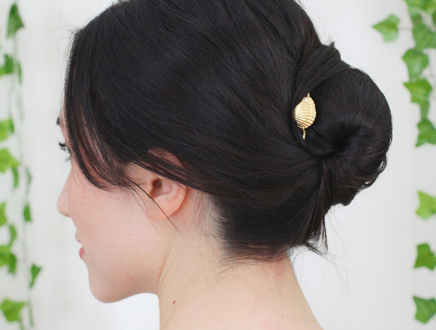 Clam Seashell Hair Pin