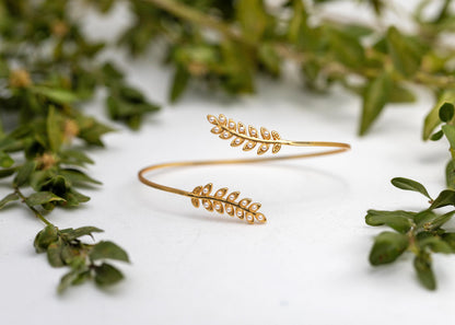 Made to Order * Stems and pearls bracelet