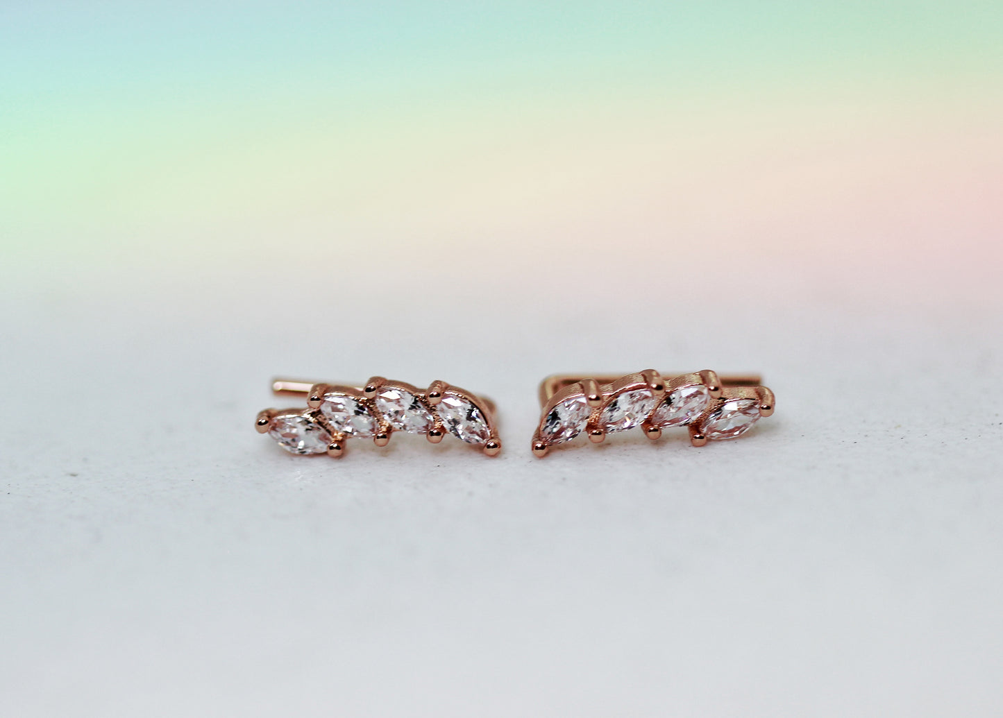 Tiny Crystals Ear Cuff