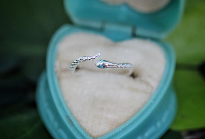 Cleo Snake Ring