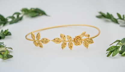 Asymmetric Rose Floral Choker