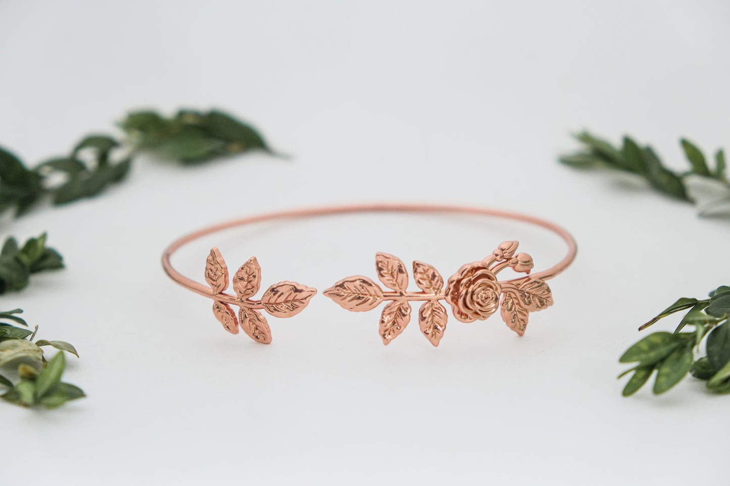 Asymmetric Rose Floral Choker