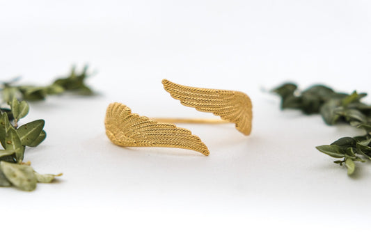Medium Angel Wings Bracelet