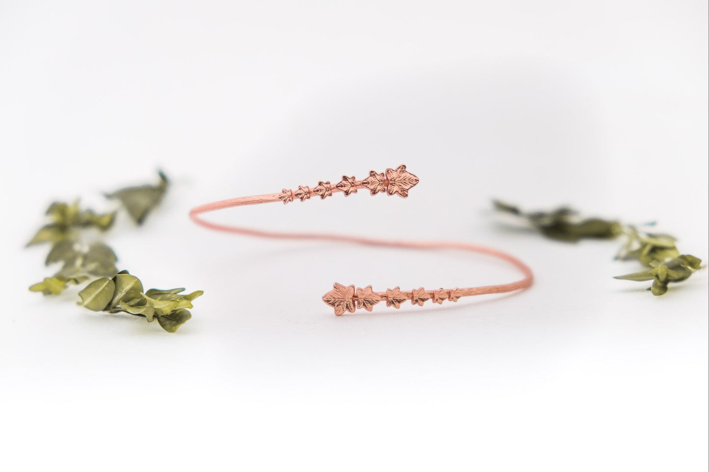 Ivy Leaves Arm Band