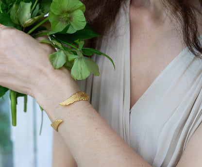 Medium Angel Wings Bracelet