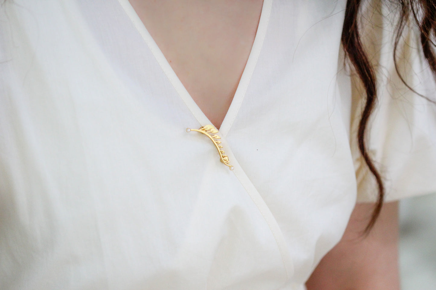 Wispy Leaves Brooch