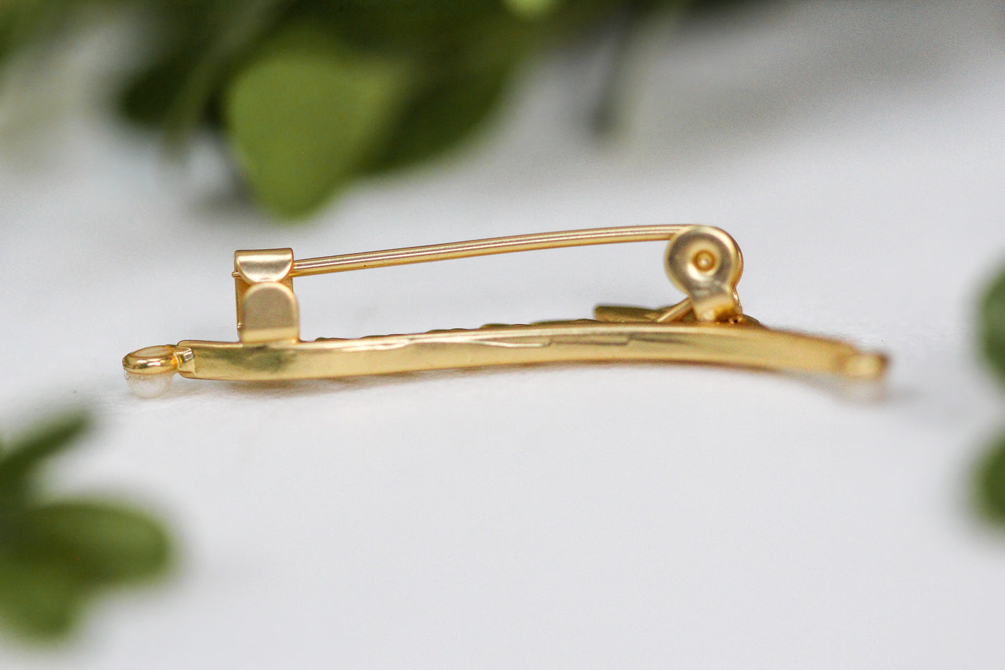 Wispy Leaves Brooch