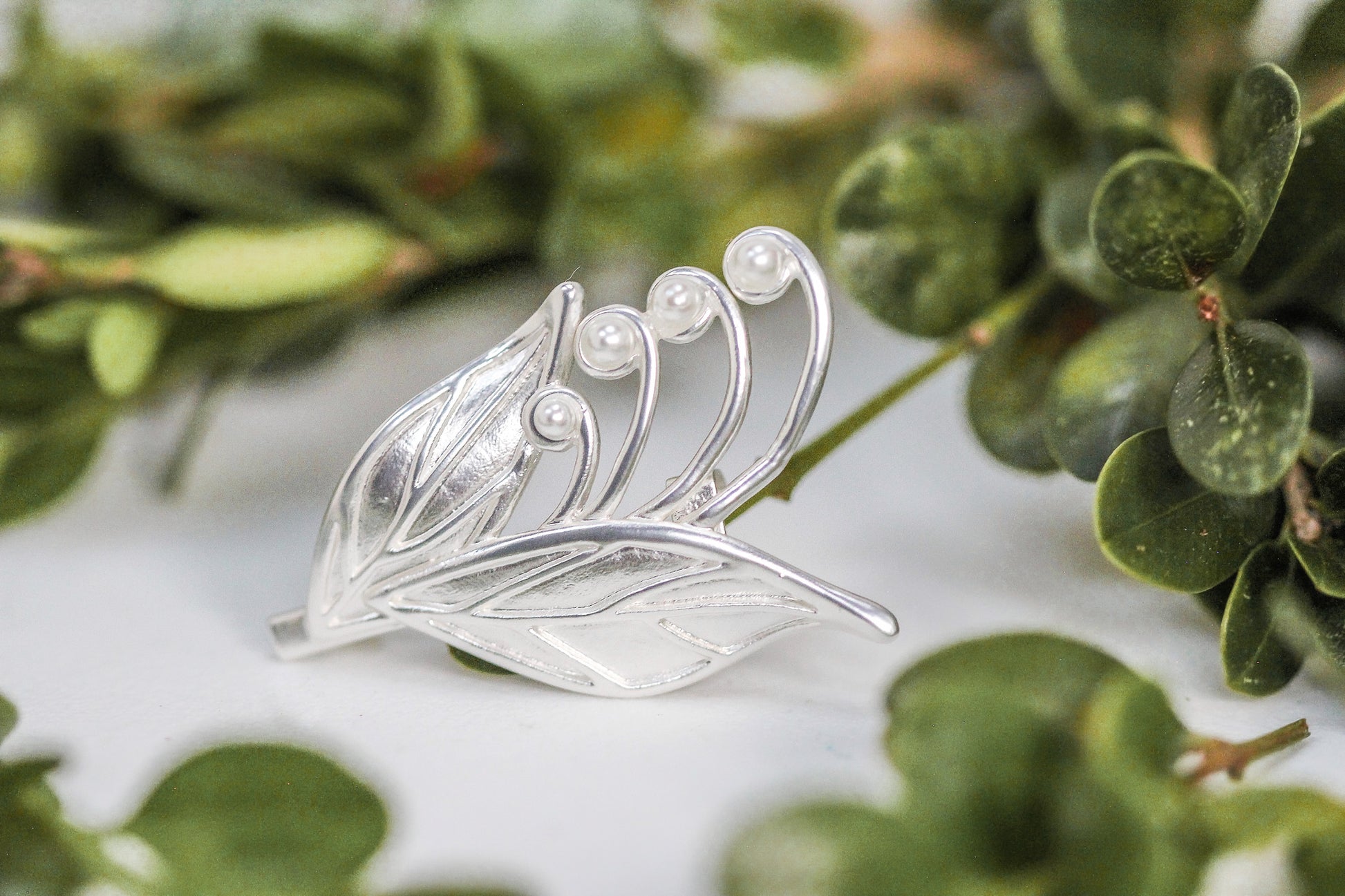 lily flower brooch Blooming Lily of the Valley Brooch – Avigail Adam
