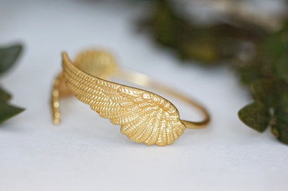 Medium Angel Wings Bracelet