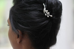 Preorder*** Pearls Bouquet Floral Hair Prong