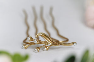 Preorder*** Pearls Bouquet Floral Hair Prong
