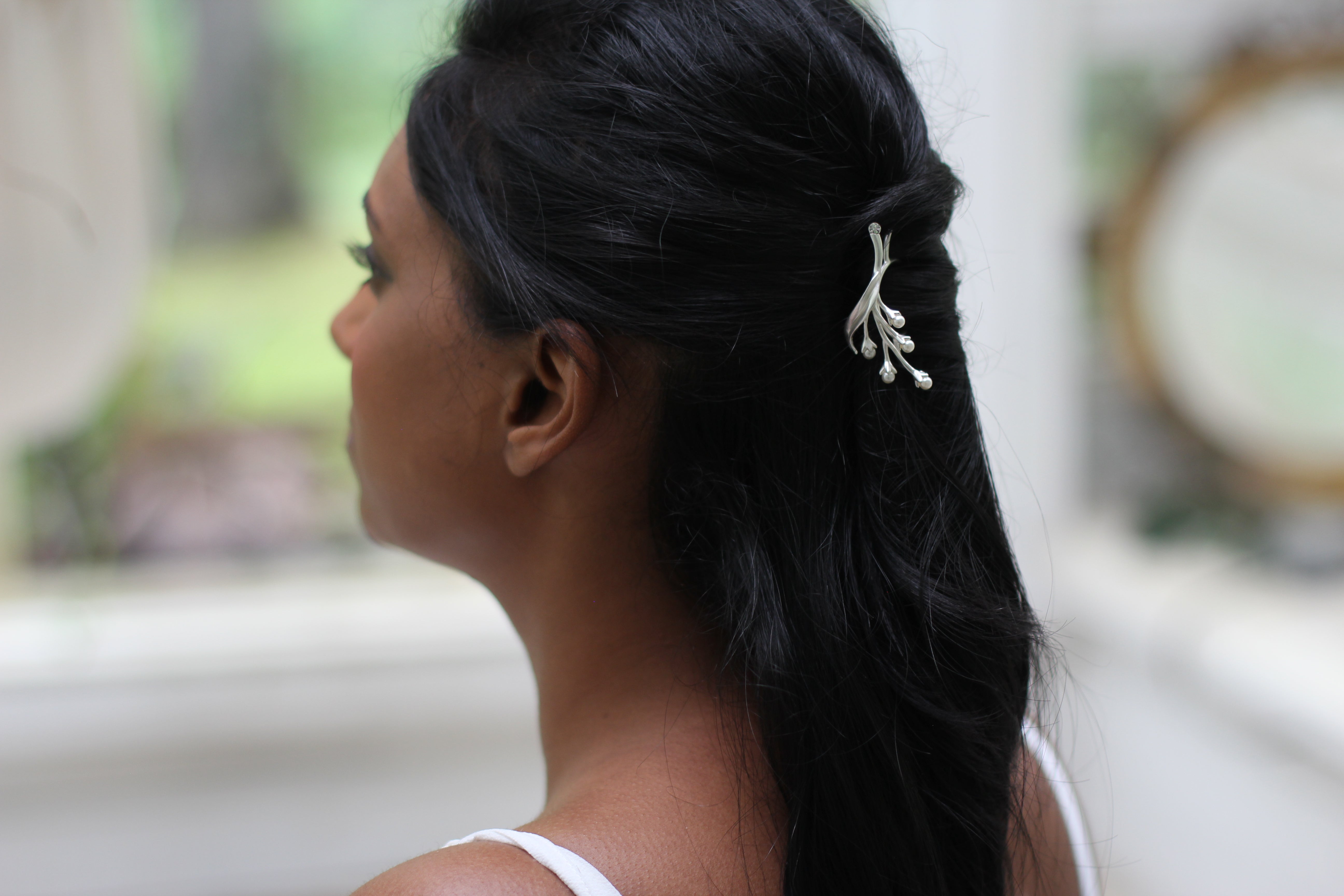Preorder*** Pearls Bouquet Floral Hair Prong