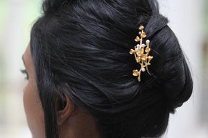 Blossoming Pearl Field Floral Hair Prong